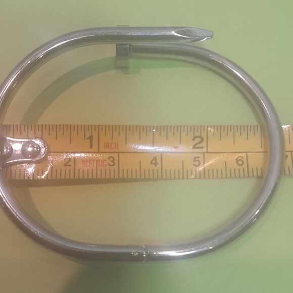 Unisex Silvertone "Nail" Bracelet...NEW - Picture 8 of 13